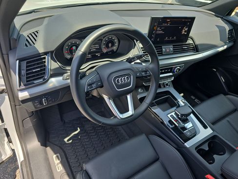 Certified 2025 Audi Q5 2.0T Premium w/ Convenience Plus Package AWD/4WD image 16