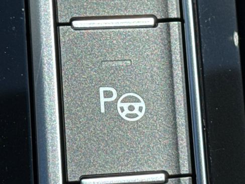 Certified 2023 Volkswagen Arteon SEL Premium AWD/4WD image 46