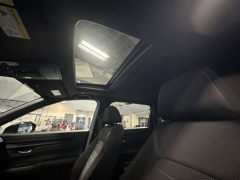 Used 2024 Honda CR-V Sport image 17