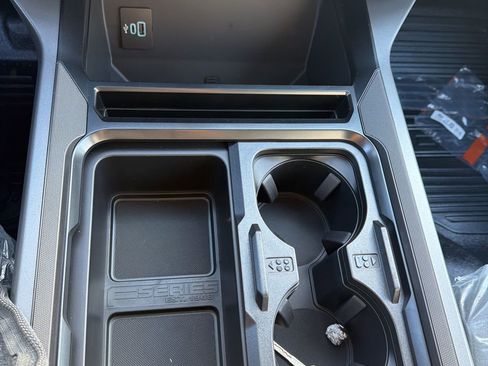 New 2026 Ford F450 XLT w/ XLT Premium Package image 23