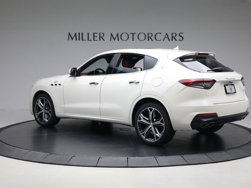 Certified 2022 Maserati Levante GT image 4
