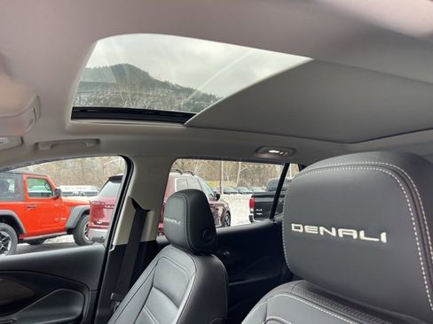 Used 2024 GMC Terrain Denali w/ Denali Premium Package image 22