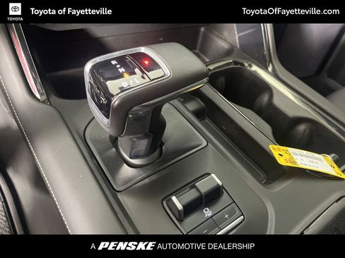 Used 2023 GMC Sierra 1500 AT4X image 27