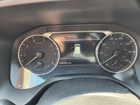 Used 2023 Nissan Rogue S FWD image 2