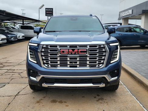 New 2026 GMC Yukon Denali w/ Denali Reserve Package AWD/4WD image 8