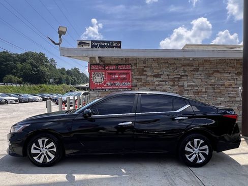 Used 2020 Nissan Altima 2.5 S FWD image 3