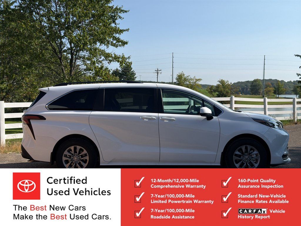 Certified 2026 Toyota Sienna LE FWD image 2