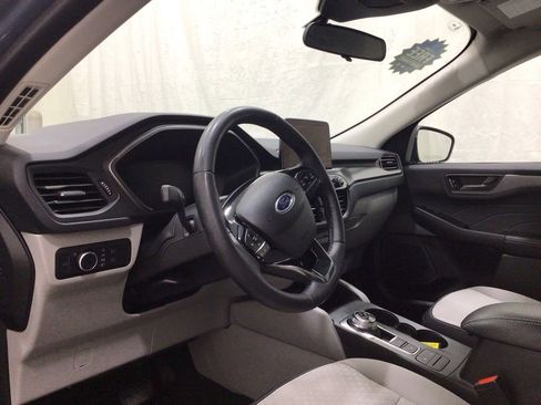 Used 2023 Ford Escape Active image 10