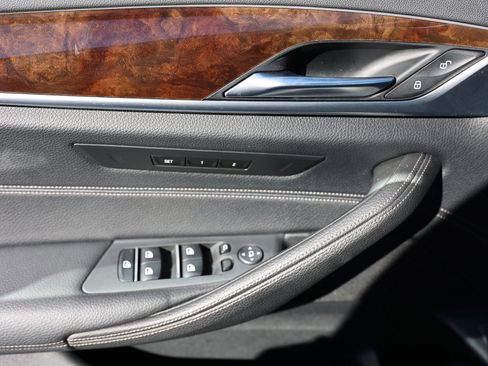 Used 2019 BMW 540i xDrive w/ Convenience Package image 36