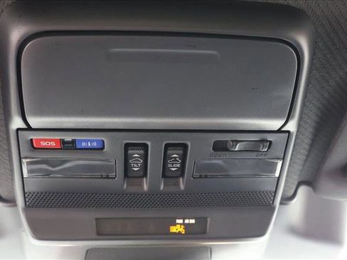 Certified 2026 Subaru Outback Limited XT AWD/4WD image 22