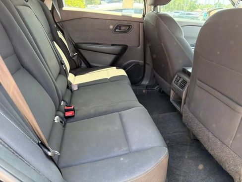 Used 2023 Nissan Rogue S AWD/4WD image 13