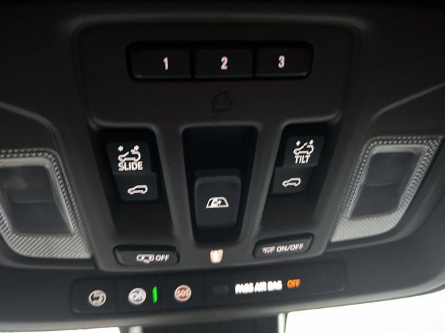Used 2020 GMC Sierra 2500 Denali w/ Denali Ultimate Package AWD/4WD image 36