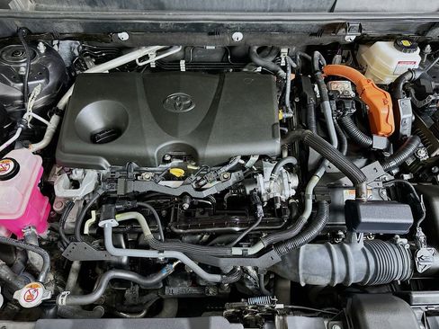 Certified 2022 Toyota RAV4 XSE AWD/4WD image 32