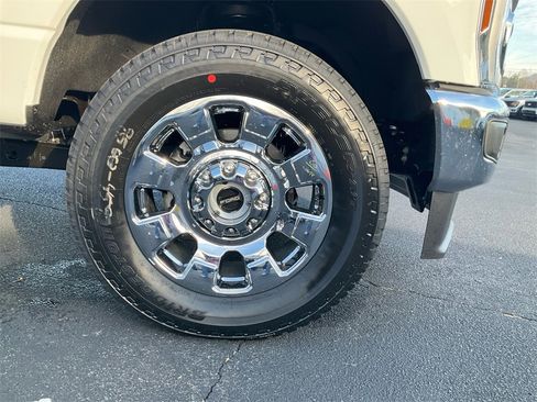 New 2026 Ford F250 Lariat w/ Chrome Package image 10