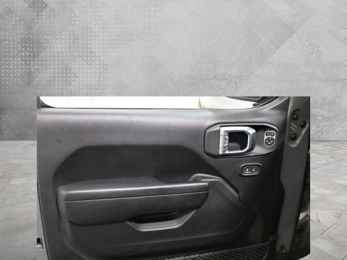 Used 2022 Jeep Wrangler Unlimited Sport AWD/4WD image 3