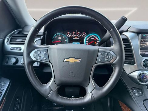 Used 2017 Chevrolet Suburban Premier AWD/4WD image 24