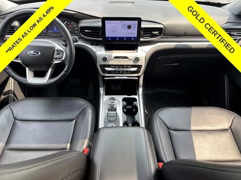Certified 2022 Ford Explorer XLT w/ Equipment Group 202A AWD/4WD image 9