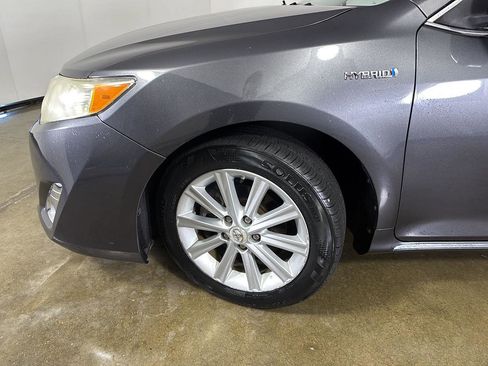 Used 2013 Toyota Camry XLE w/ Leather Pkg image 4