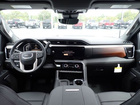 New 2026 GMC Sierra 3500 Denali w/ Denali Reserve Package image 14