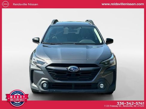 Used 2023 Subaru Outback Premium AWD/4WD image 9