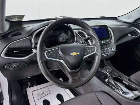 Used 2022 Chevrolet Malibu LS FWD image 9