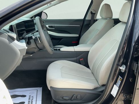 Used 2025 Hyundai Sonata SEL FWD image 18