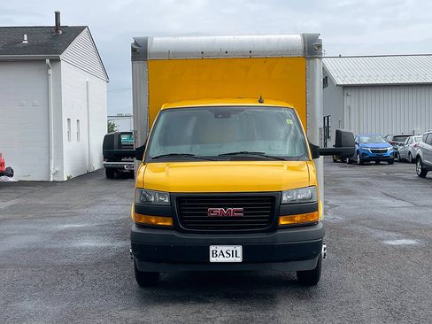 Used 2021 GMC Savana 3500 Extended w/ Power Convenience Package RWD image 5