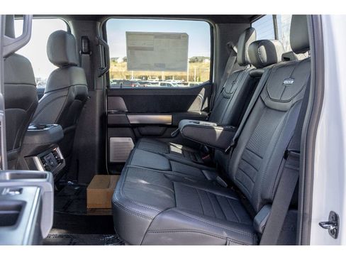 New 2026 Ford F350 Platinum w/ Tremor Off-Road Package AWD/4WD image 13