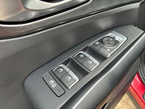 Used 2023 Kia Sorento EX image 12