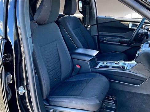 Used 2020 Ford Explorer XLT w/ Comfort Package image 25