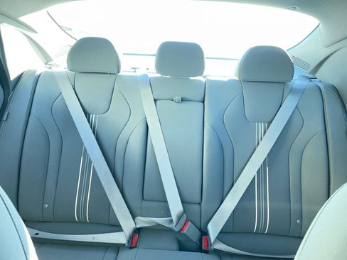 Used 2025 Hyundai Elantra SEL image 39