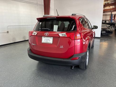 Used 2013 Toyota RAV4 LE AWD/4WD image 4