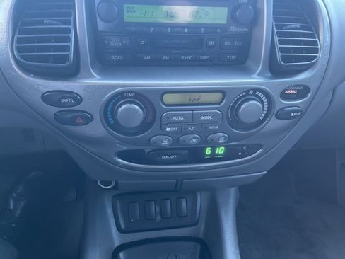 Used 2006 Toyota Sequoia Limited image 22