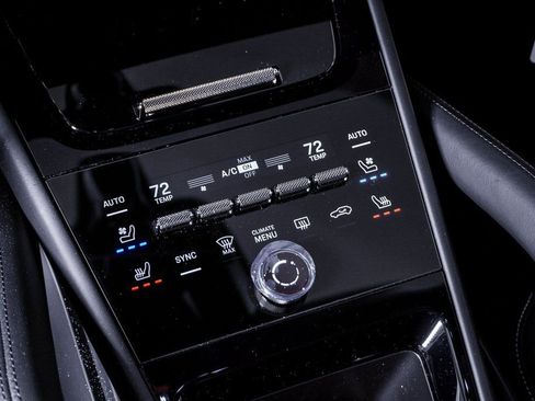 New 2026 Porsche Cayenne S image 24