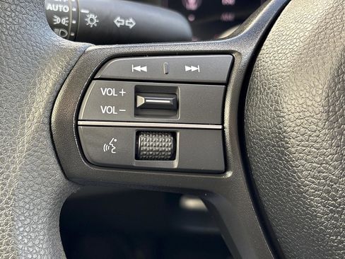 Certified 2025 Honda Accord SE image 30