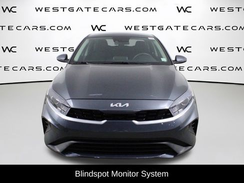 Used 2023 Kia Forte LXS w/ LXS Technology Package image 4
