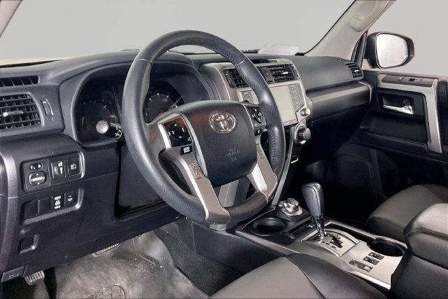 Used 2022 Toyota 4Runner SR5 Premium AWD/4WD image 13