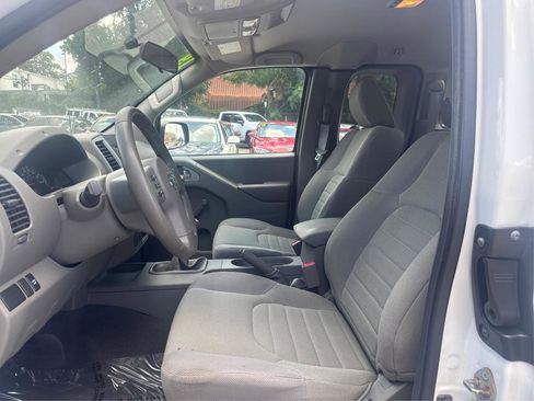 Used 2019 Nissan Frontier S RWD image 9