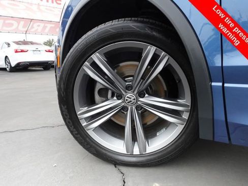 Used 2019 Volkswagen Tiguan SEL R-Line image 10