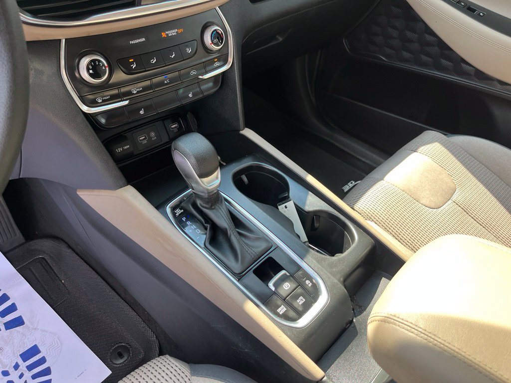 Used 2019 Hyundai Santa Fe SEL FWD image 12