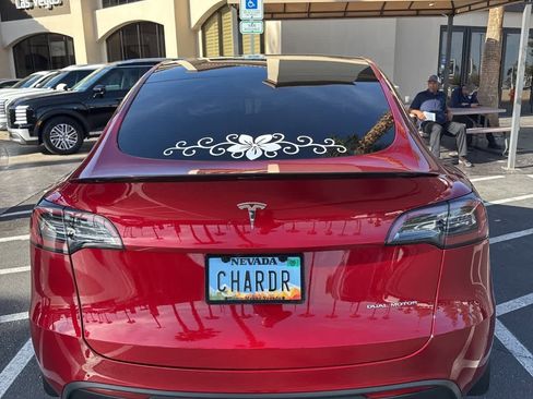 Used 2024 Tesla Model Y Long Range image 6