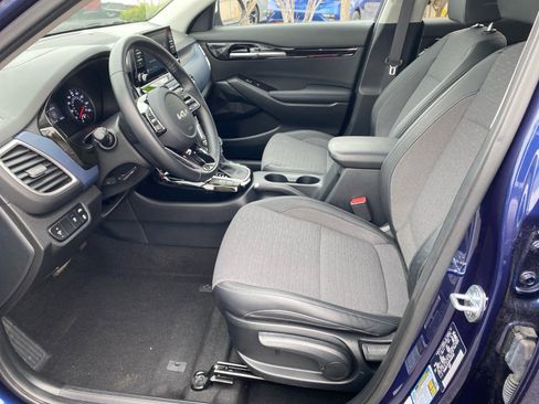 Certified 2023 Kia Seltos S image 10