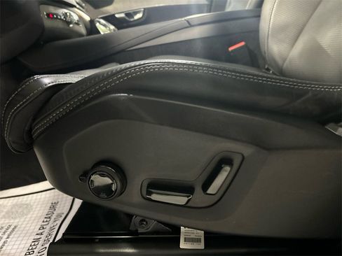 Certified 2023 Volvo XC90 T8 Ultimate image 11