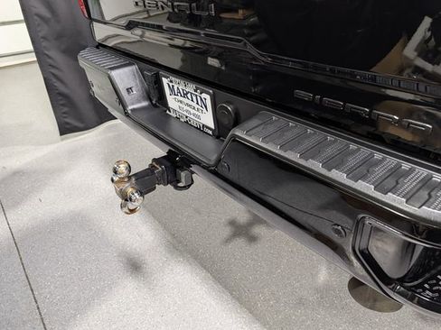 Used 2023 GMC Sierra 3500 Denali w/ Denali Ultimate Package image 7