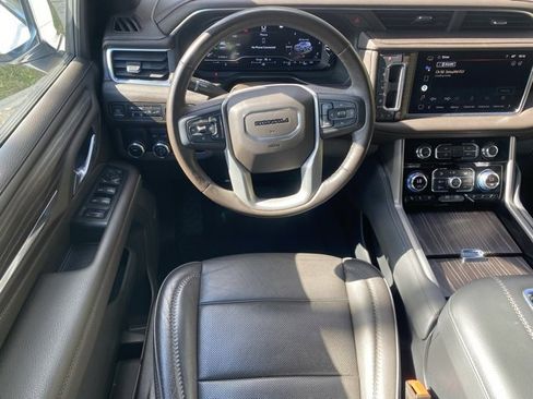 Used 2022 GMC Yukon Denali image 36