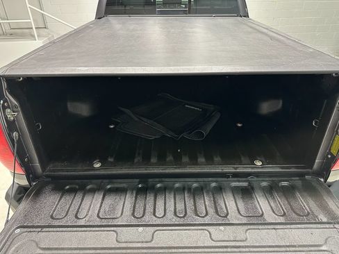 Used 2017 Toyota Tundra SR5 w/ TRD Off Road Package AWD/4WD image 9