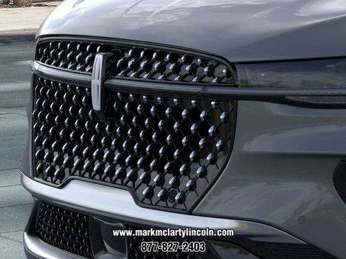 New 2025 Lincoln Nautilus Reserve image 17