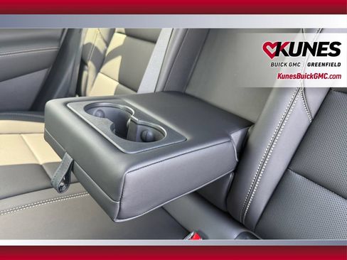 New 2027 GMC Terrain Elevation w/ Elevation Premium Package AWD/4WD image 30