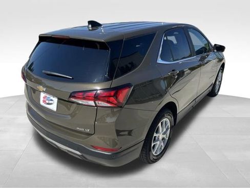 Used 2023 Chevrolet Equinox LT AWD/4WD image 6