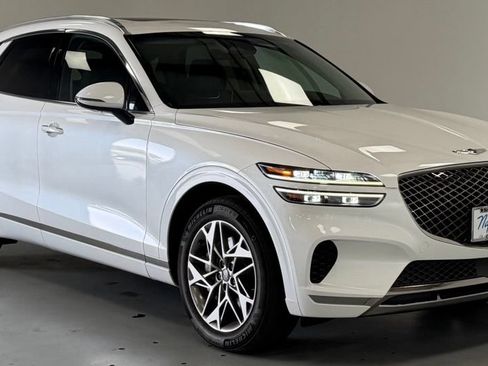 Used 2023 Genesis GV70 2.5T w/ Select Package AWD/4WD image 6